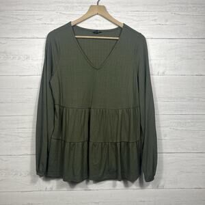 Torrid womens green flowy bell sleeve blouse size 0